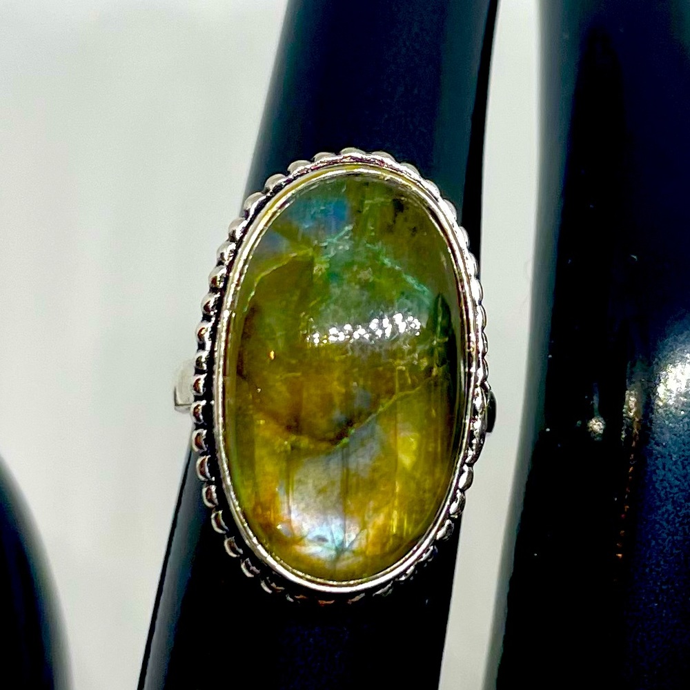 Handmade lg oval Labradorite Gemstone 925 Sterling Silver Ring Jewelry sz 6